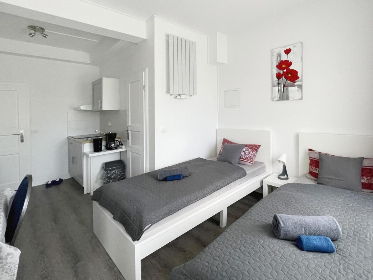 Schwanenburg Apartments Kolonie Rontgental Εξωτερικό φωτογραφία